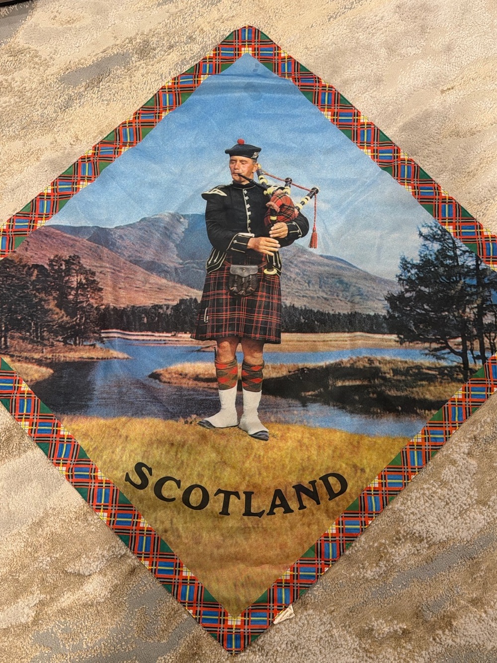 Scotland Bagpiper Print Scarf - Multicolor Tartan